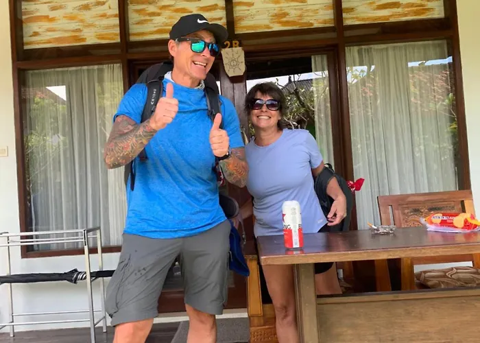 Ketut Losmen Holiday park