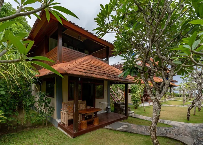 Ketut Losmen Holiday park Nusa Lembongan (Bali)